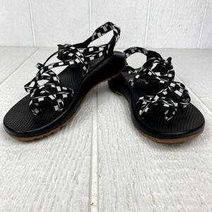 Chaco Sandals Womens ZX2 SZ 10 Classic Black White Hike Sports Water Outdoors